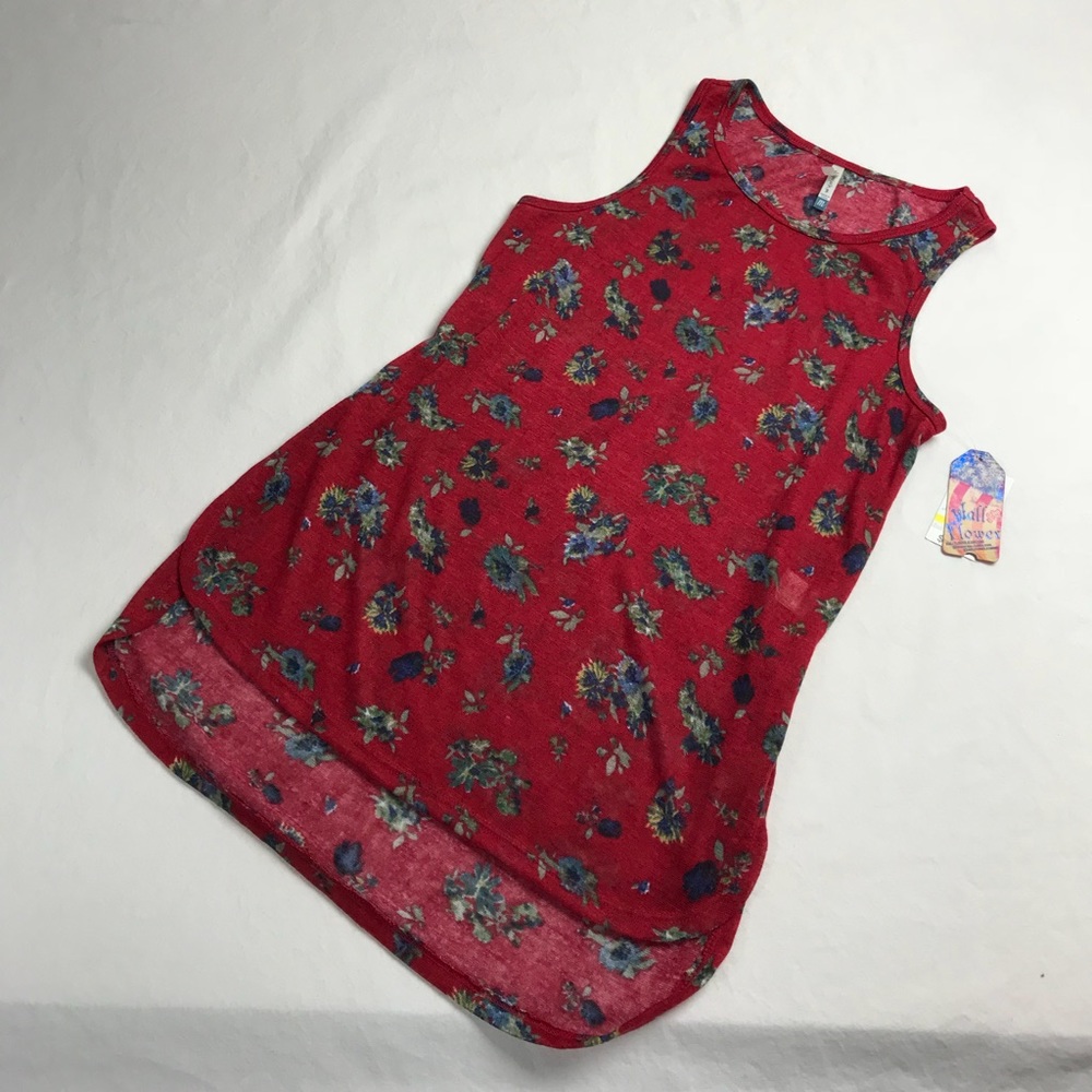 Wallflower‎ Floral Tank Size M
